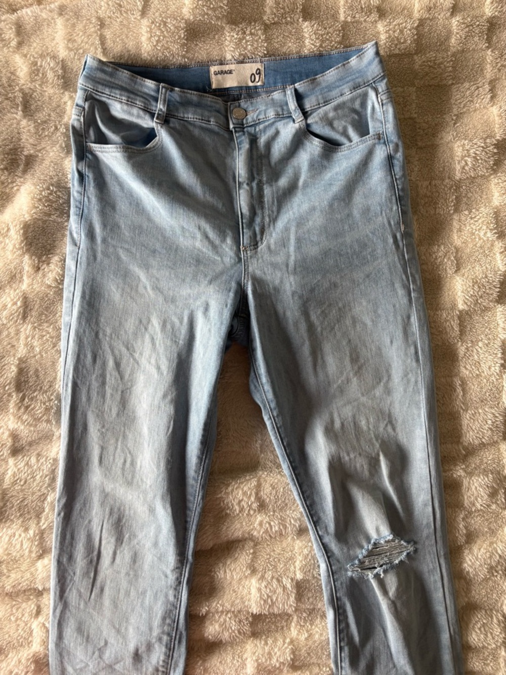 Garage Light Blue Women's Jeggings with Knee Distress